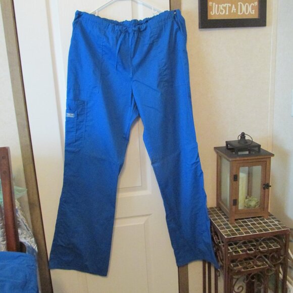 Cherokee Matching Scrub Set - Picture 8 of 11